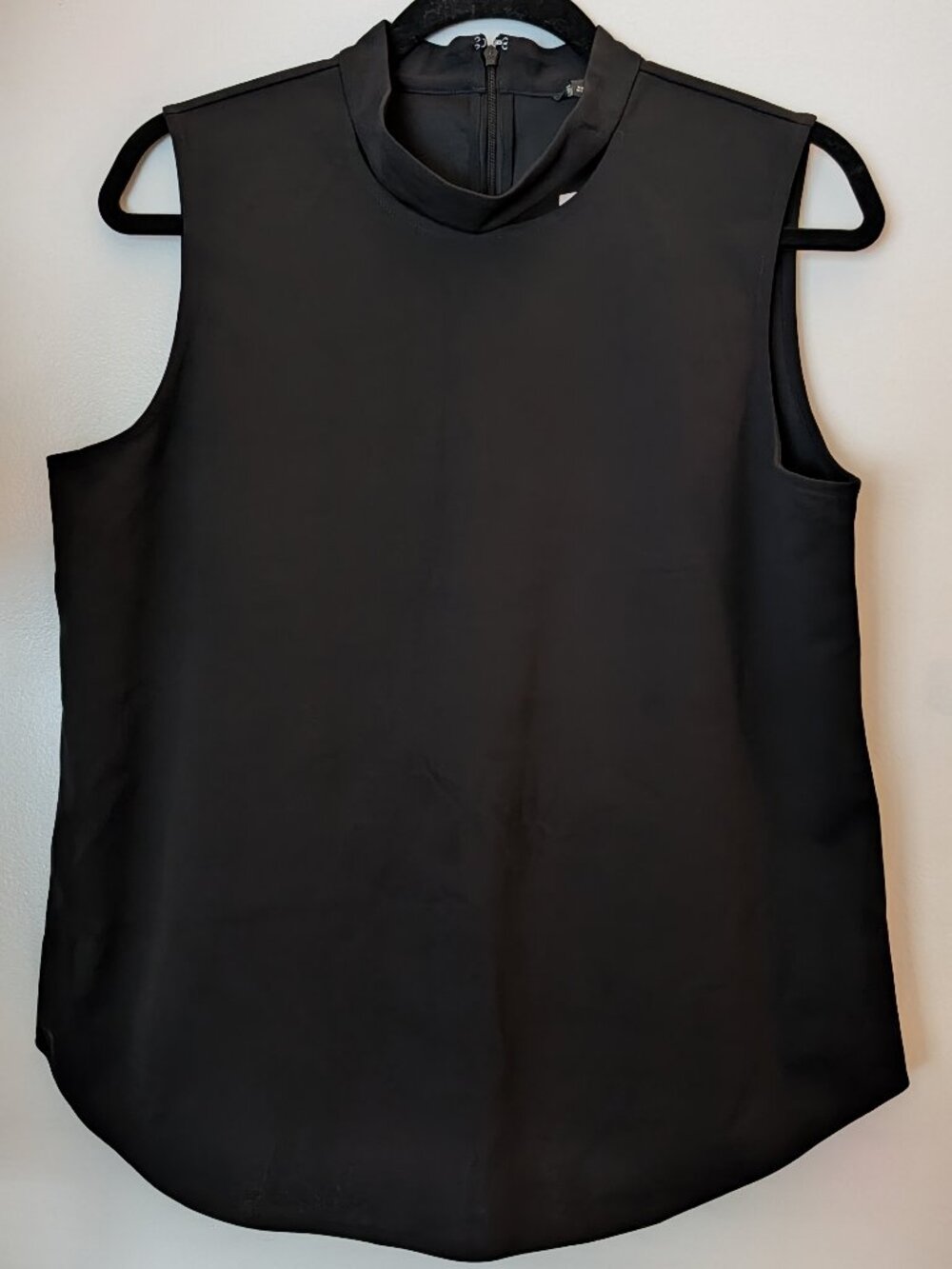 Ann Taylor Sleeveless Tank Top/Blouse with Open Neck Detail